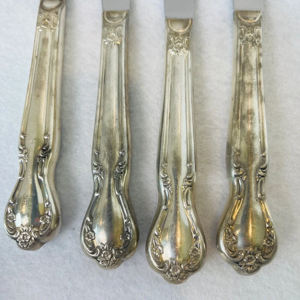 Vintage Silverplate Floral Scroll Dinner Knives Set of 4 Stainless Blades 9.25